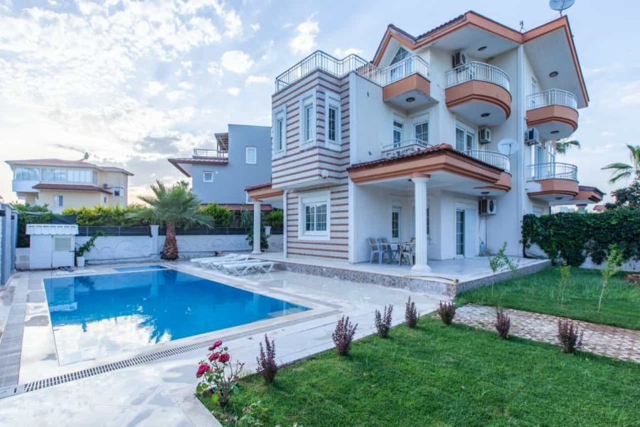 Villa Sura with swimming pool